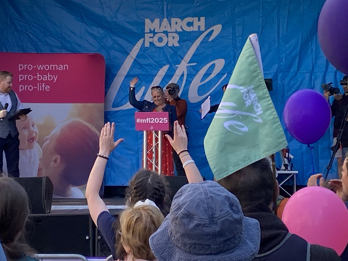 boraghal's tweet image. @sarahreilly30 speaking at the March for Life

#PLC2025 #mfl2025
#MarchForLife