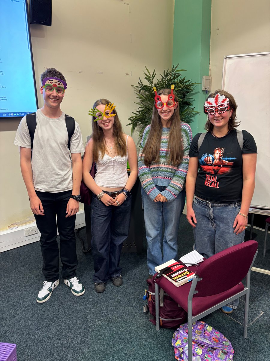 Our A Level Germanists had a great day out in Liverpool last week at the university. A day of fascinating talks and discussions, finishing with a carnival-themed escape room 🎉🎭🇩🇪 <a href="/kingschester/">The King's School</a>