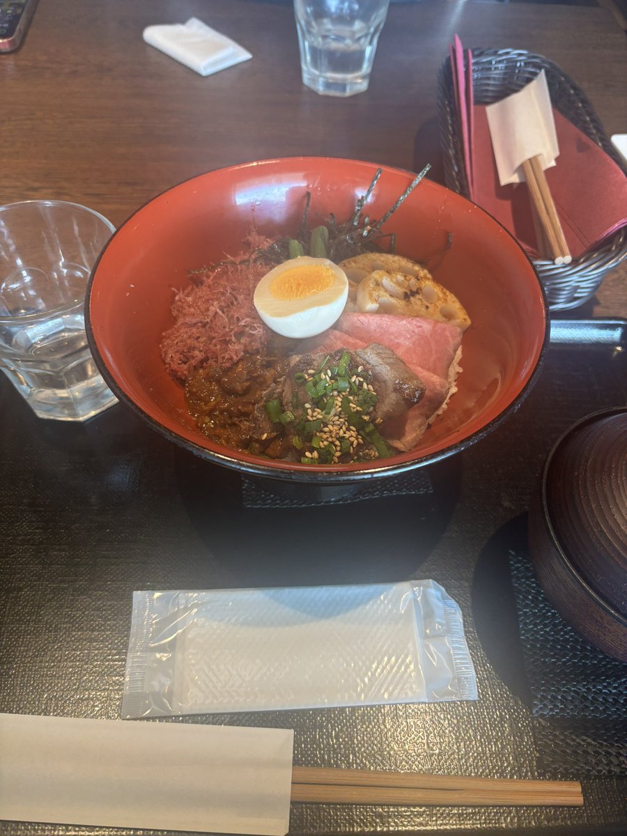 Sh10h4_408's tweet photo. にぎたん、てゃん、りあはちゃん、もち
久々に遊んでくれてありがとう🥰

相変わらず飯と乾杯の写真以外ほとんどないけど楽しかった

年1くらいで遊べるし仲良しだしはっぴーだ！ https://t.co/H5VagV8C54