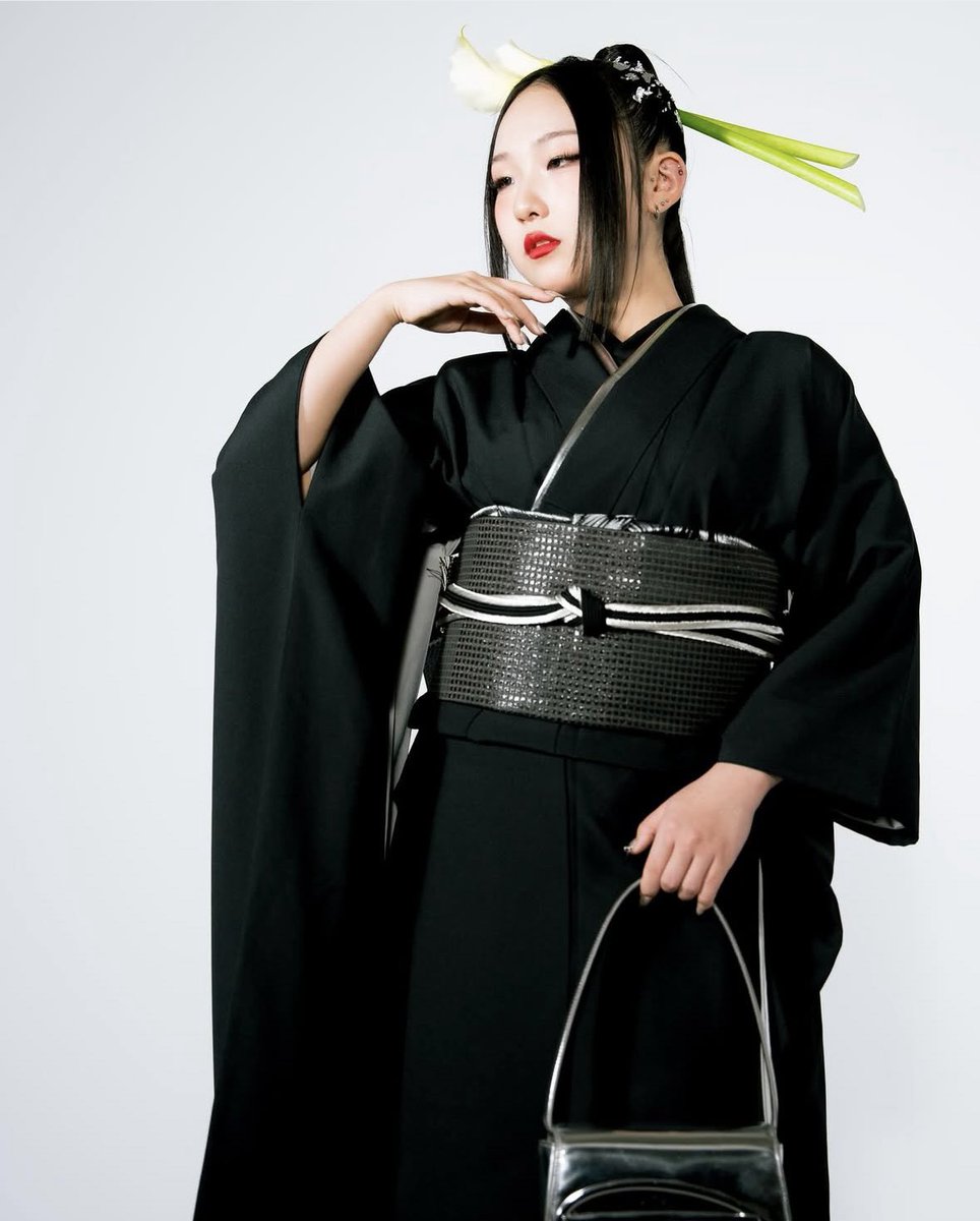 HANAページ♡⃜ HANAE ハナエ | 🤍🖤 めずらしく今日のファッション！ 涼しくて
