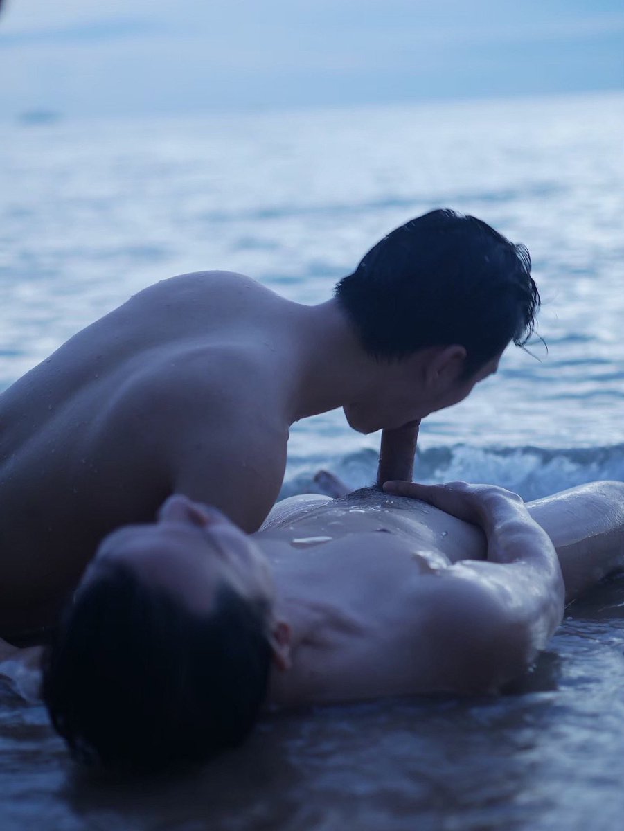 อยากไปนอนโง่ๆ ริมทะเลแบบนี้ ใครพร้อมบอกผมได้เลยนะ !!! 😁