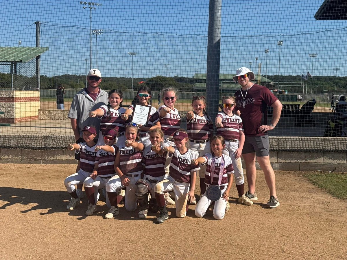10U College Station Maroon earned some hardware this weekend in Waco!  Congratulations and keep it up! Great things in the works for this group 😎

#TwelveLife