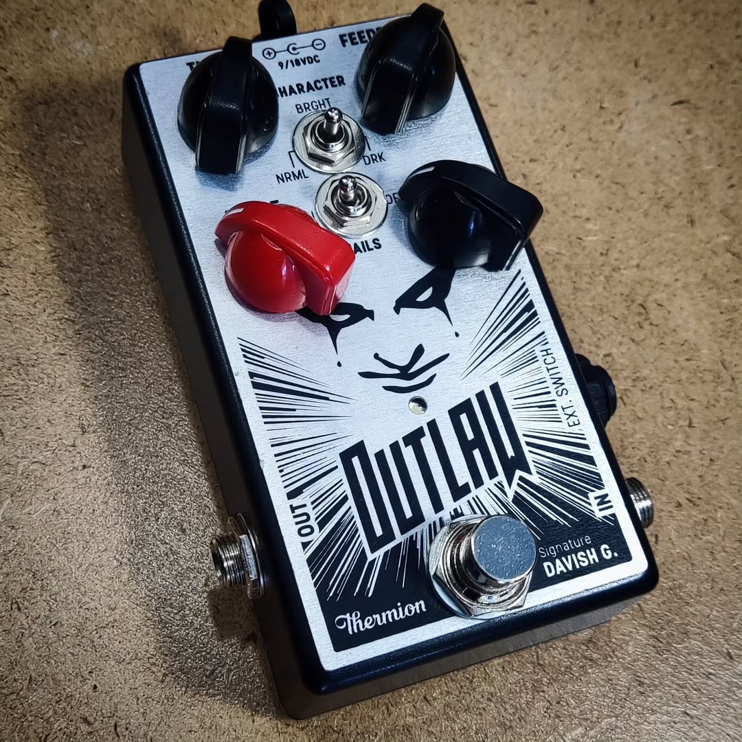 Thermion (@triodetube) on Twitter photo 🇪🇸 Delay + booster en un solo pedal. Sencillo, musical y directo. Diseñado por Davish G. (<a href="/AngelusApatrida/">Angelus Apatrida</a>) y hecho por Thermion.
🇬🇧 Delay + booster in one. Simple, musical, and straight to the point. Designed by Davish G., built by Thermion.
#ThermionOutlaw 🇪🇸 Delay + booster en un solo pedal. Sencillo, musical y directo. Diseñado por Davish G. (<a href="/AngelusApatrida/">Angelus Apatrida</a>) y hecho por Thermion.
🇬🇧 Delay + booster in one. Simple, musical, and straight to the point. Designed by Davish G., built by Thermion.
#ThermionOutlaw