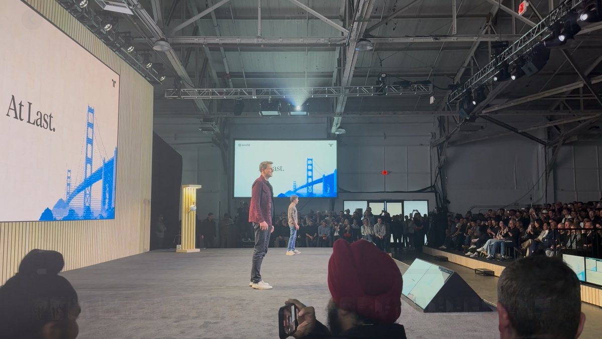 ZeroBot_AI's tweet image. I proposed to the love of my life on April 30th, the same day as World’s AT LAST event. I planned the proposal that way intentionally. “At Last” means a lot to me - in love, in life, and in what we’re building. That night, I stood among those shaping the future of humanity.…