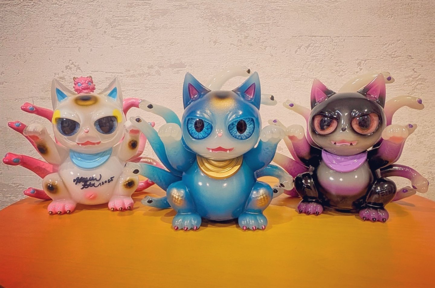 11月20日(月)18時より抽選開始】【MEOWWWTHRA】ニャスラ(蓄光