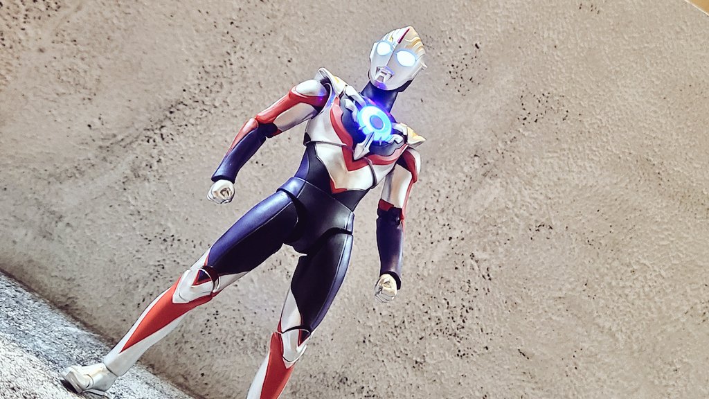 「ではおやすみなさいませ連休に撮影したホビーはウルトラマン率が高かったです 」|拿瓦彩矢@次は名華祭のイラスト