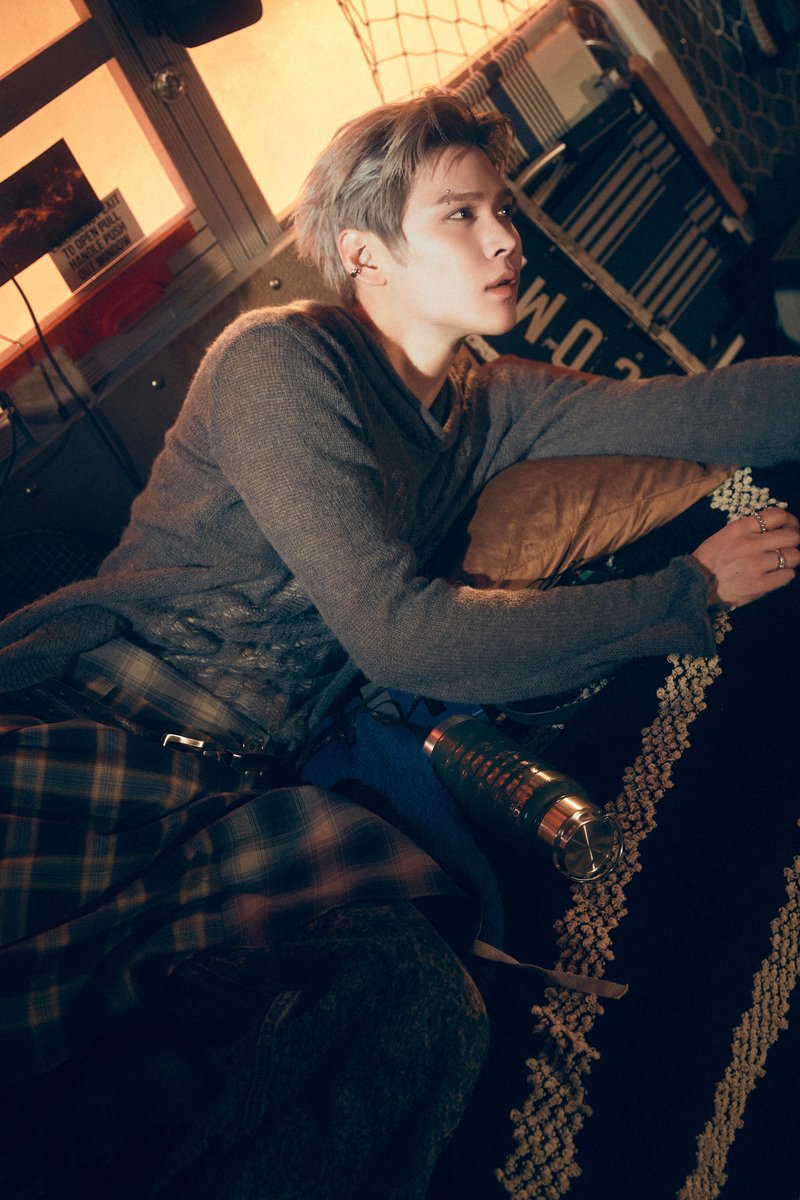 RIIZE_official's tweet photo. 잉걸 (Ember to Solar) Archive
 
RIIZE 라이즈 The 1st Album 【ODYSSEY】
➫ 2025.05.19 6PM (KST)
 
💿Pre-order
https://t.co/acn5swB0hz
 
#RIIZE #라이즈
#RISEandREALIZE
#잉걸 #RIIZE_EmbertoSolar
#ODYSSEY https://t.co/luDRWTJ34j