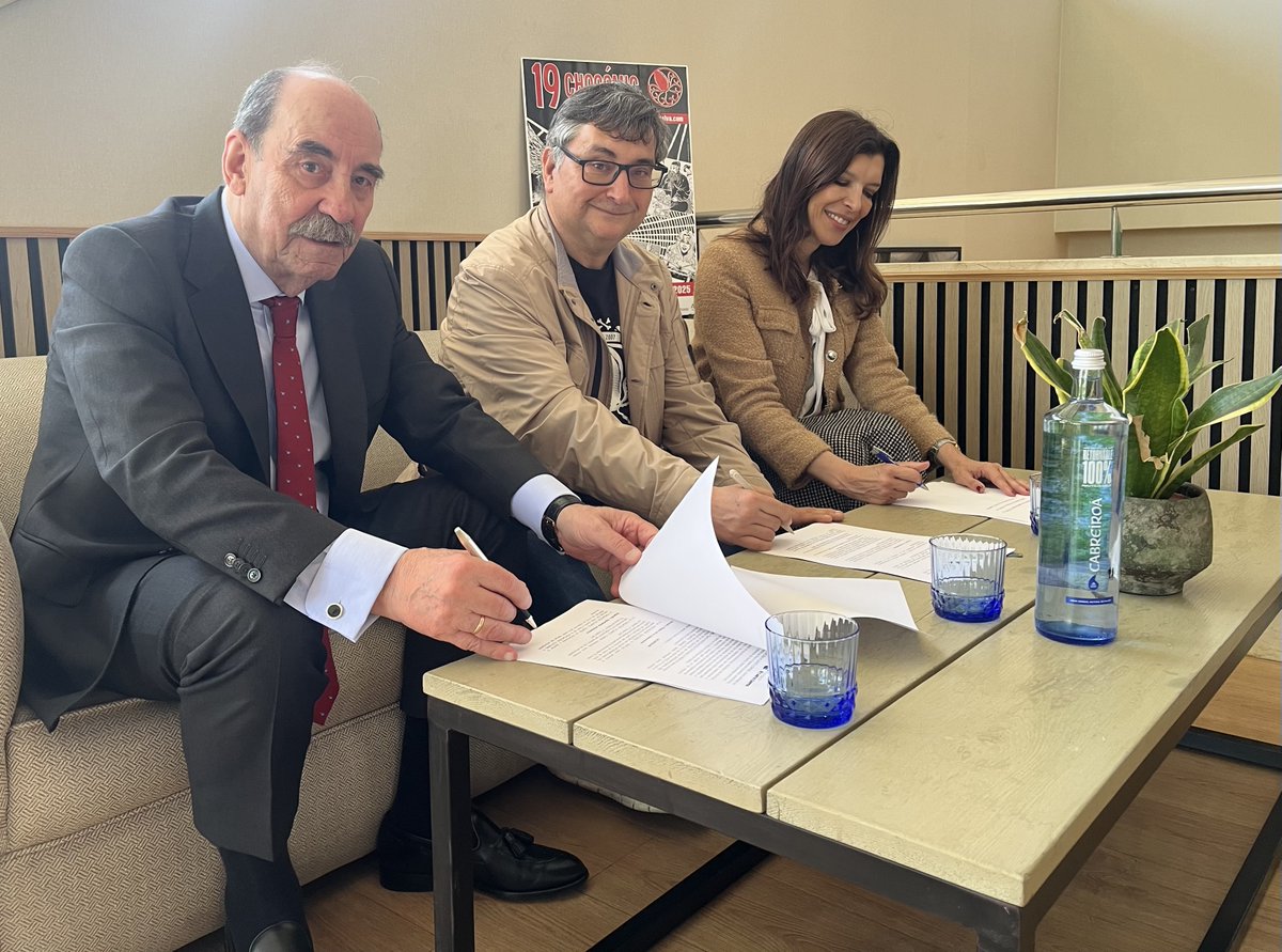 Heconomía (@heconomia) on Twitter photo La Fundación <a href="/Atlantic_Copper/">Atlantic Copper</a> renueva su compromiso con el Salón del Cómic de Huelva, previsto del 8 al 11 de mayo. heconomia.es/responsables.a… La Fundación <a href="/Atlantic_Copper/">Atlantic Copper</a> renueva su compromiso con el Salón del Cómic de Huelva, previsto del 8 al 11 de mayo. heconomia.es/responsables.a…