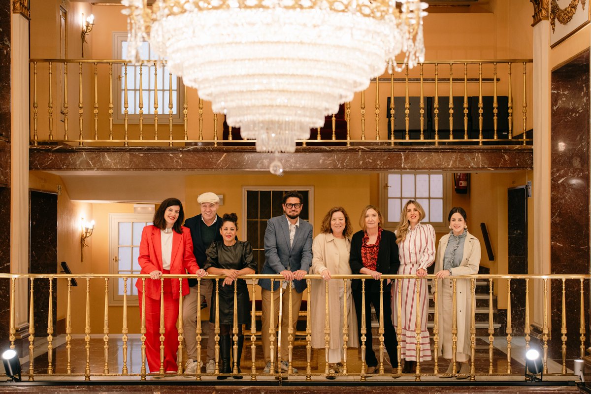 ¿Tienes ya tu #entrada?

¡Te esperamos con 'Cómicas'! Que estarán en nuestras tablas desde el 8 de #mayo 

👉 teatrodelazarzuela.inaem.gob.es/es/temporada/t…