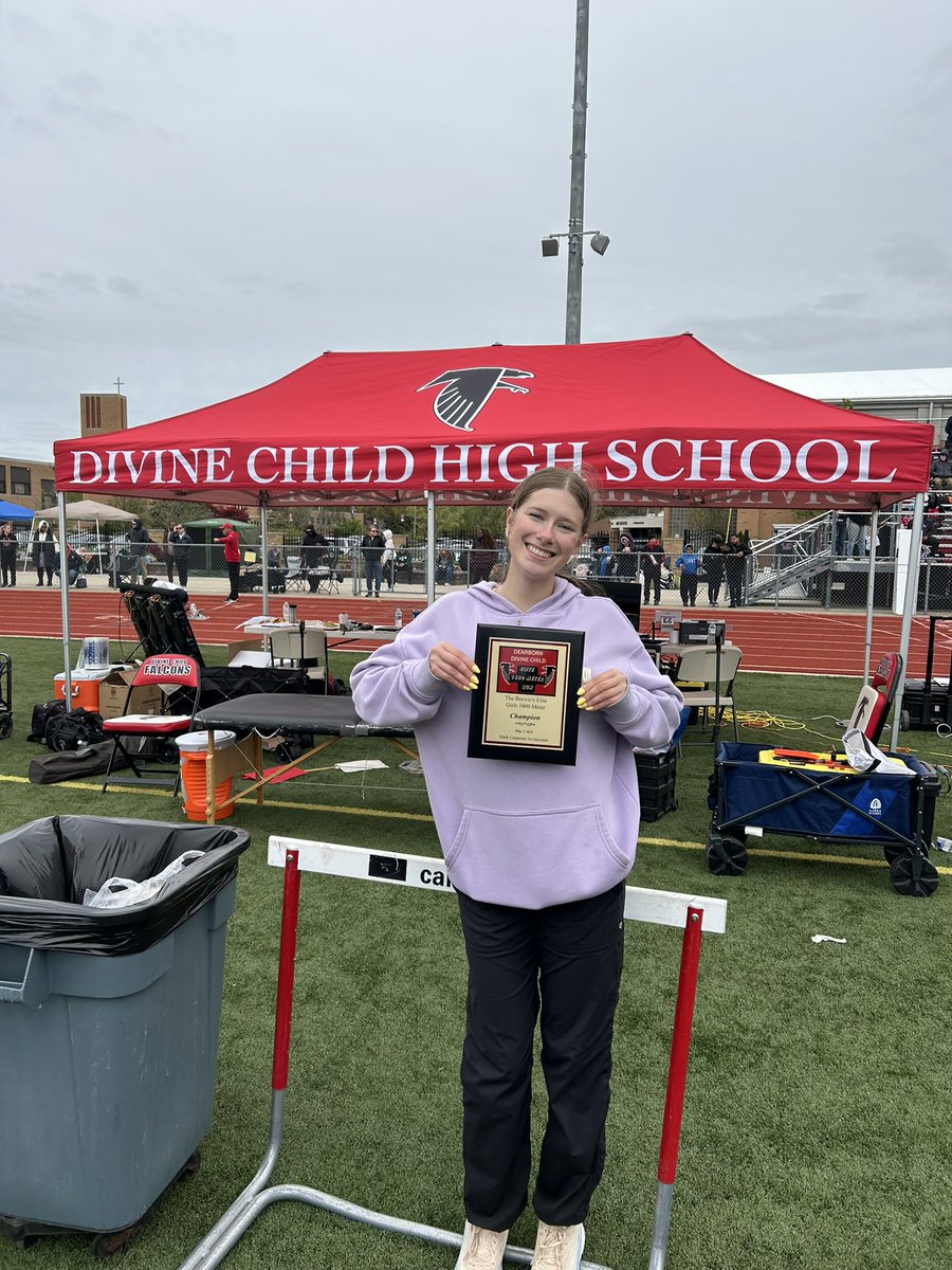 NF’s Cora Liu wins the Elite Mile at the Mark Carpenter Invitational on Saturday afternoon. Way to go Cora!