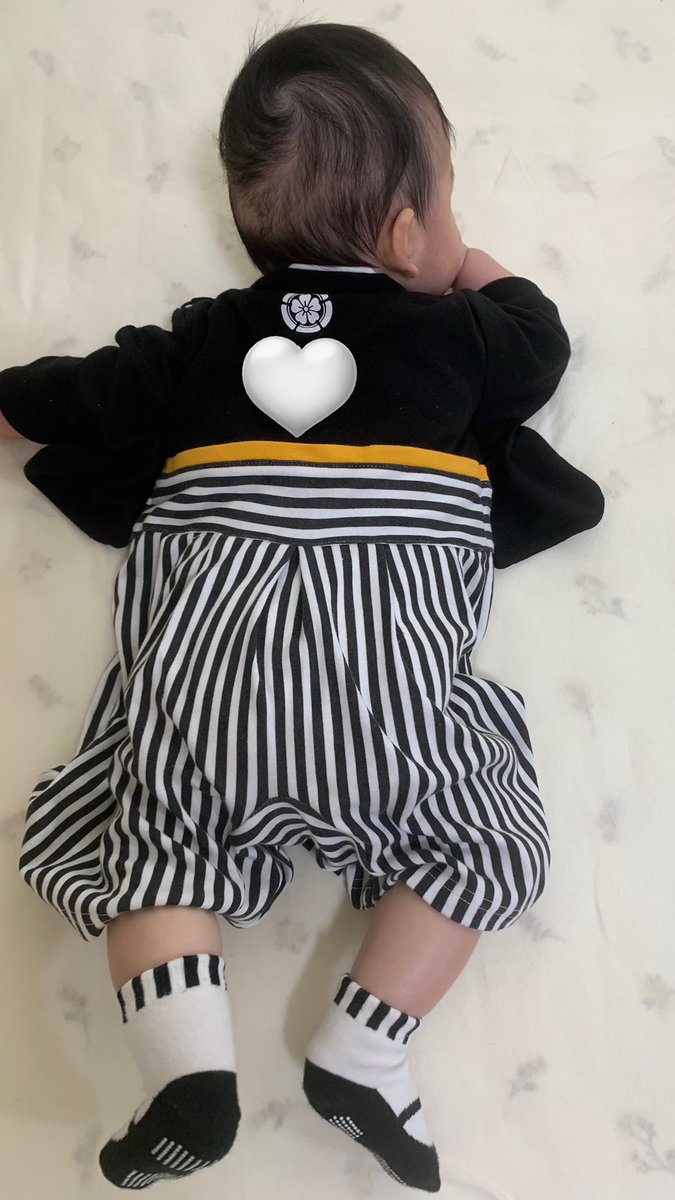 初節句🎏
座れんしバンボないしなんかよく分からん写真🤣🤣とりあえずあるもので支えた🤣だいすきなむしゅこ🫶🩵これからも元気に成長していこうね〜🥰