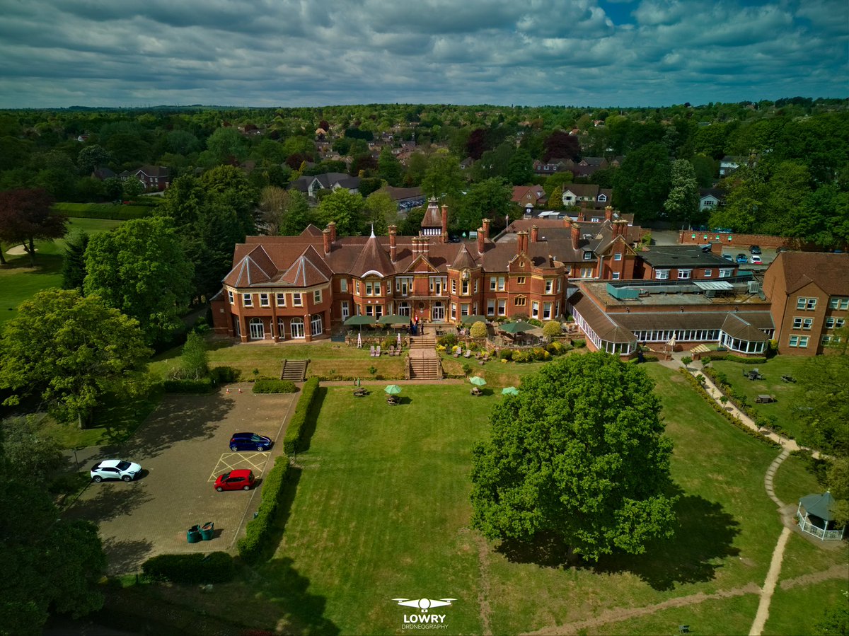 Thought I’d grab a couple of drone shots of Moor Hall Hotel &amp; Spa in Sutton Coldfield📍just before shooting video at a wedding yesterday with Jay D Photo 📸🎥

#moorhallhotelandspa #moorhallhotel #suttoncoldfield #drone #droneshots #dronepilot #aerialphotography #wedding