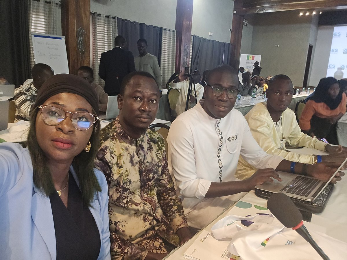 feuzlay's tweet image. L' AJTREPE L'association des journalistes pour la transparence dans les ressources extratives et la préservation de l 'environnemment en conclave avec le ministére de l'énergie,du pétrole et des mines   sur la transparence et la gouvernance des ressources extractives .#Ajtrepe