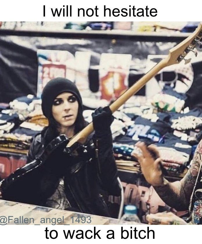 ur_illusivefear's tweet photo. The bitch being @RonnieRadke https://t.co/twjK1xhEiV