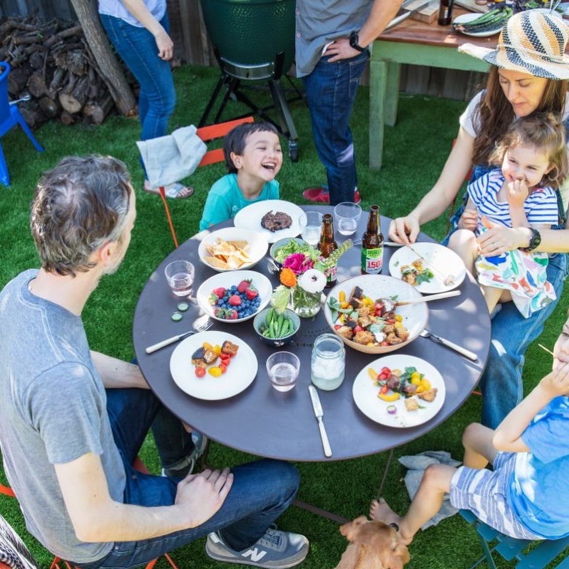 to all those who mother 💕
from snack packs to cardboard box magic—this week, we celebrate you.
use code HEARTWORK25 for something sweet off your order: shorturl.at/QOVu6
#happymothersday #goodeggsgives #everydaycare