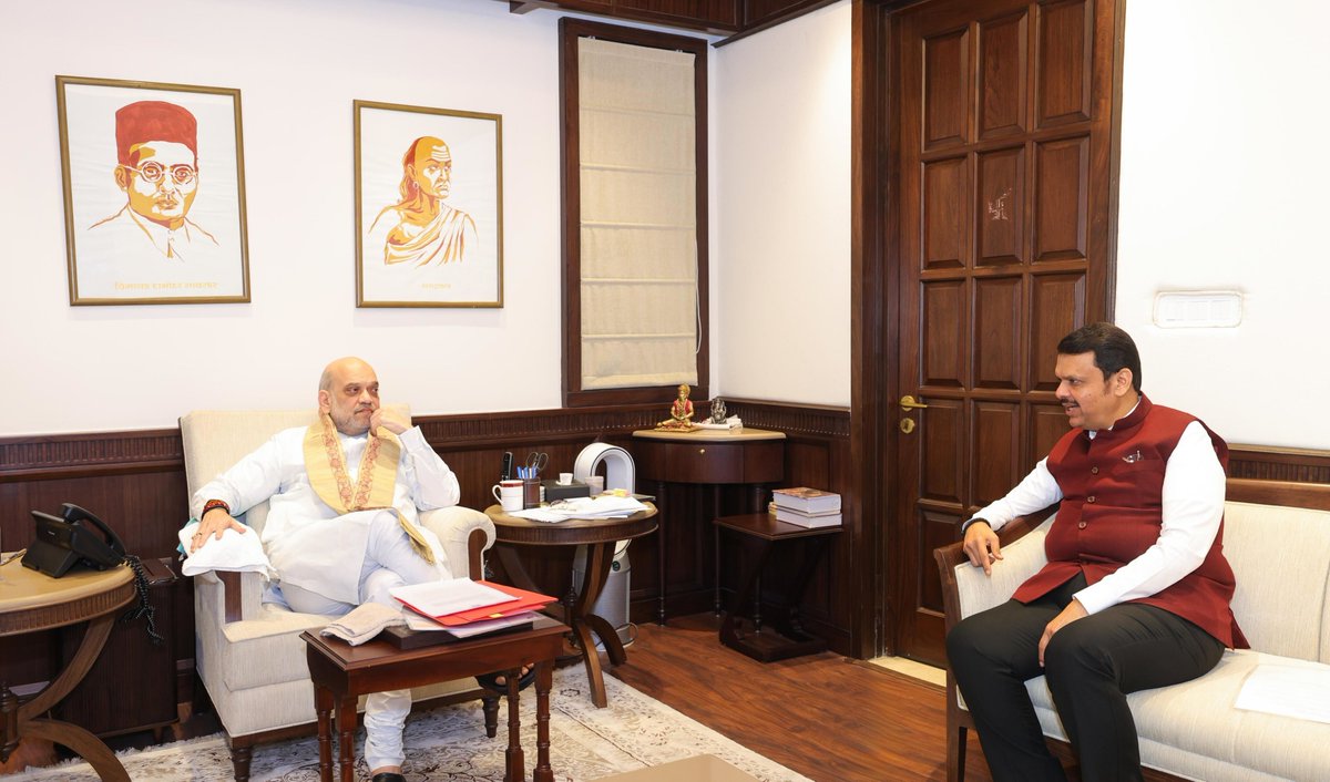 Met our leader, Hon. Union Home and Cooperation Minister Amitbhai Shah in New Delhi today, as a follow up of some important issues of Government of Maharashtra which require approvals from the Government of India.
आमचे नेते केंद्रीय गृहमंत्री मा. अमितभाई शाह यांची आज त्यांच्या