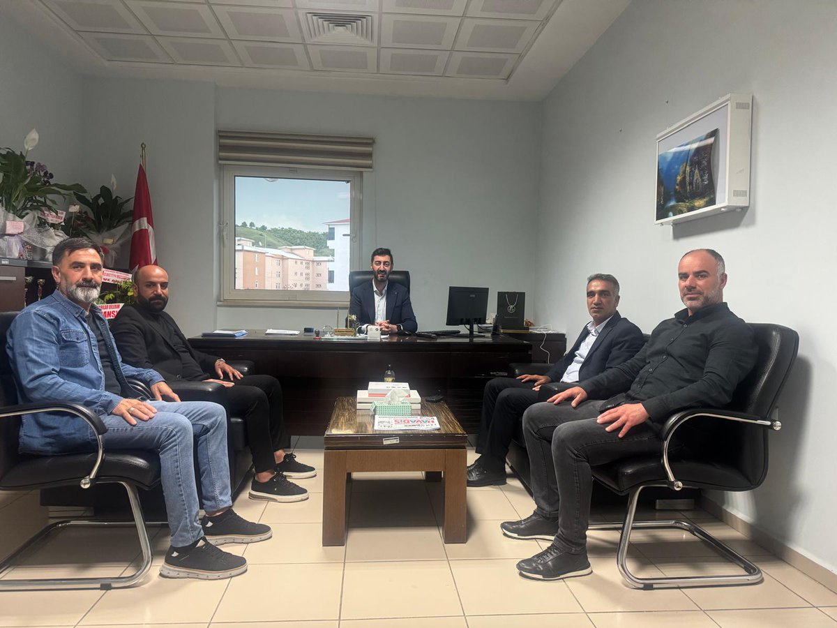 Ercan Anacur (@anacur_ercan) on Twitter photo Şube bşkn yardımcılarımız <a href="/omeraltunbay1/">Ömeraltunbay</a> <a href="/aliyilmaz501/">Ali Yılmaz</a> ve işyeri temsilcimiz <a href="/BaBAYRAM3/">Bayram Bağış</a> ile birlikte <a href="/gencdh/">Bingöl Genç Devlet Hastanesi</a> Başhekimi olarak atanan Dr Muammer Musaoğlu hocamıza hayırlı olsun ziyaretinde bulunduk. Değerli kabulleri için hocamıza teşekkür eder kolaylıklar dileriz.<a href="/drsamettatli/">Samet Tatlı</a> Şube bşkn yardımcılarımız <a href="/omeraltunbay1/">Ömeraltunbay</a> <a href="/aliyilmaz501/">Ali Yılmaz</a> ve işyeri temsilcimiz <a href="/BaBAYRAM3/">Bayram Bağış</a> ile birlikte <a href="/gencdh/">Bingöl Genç Devlet Hastanesi</a> Başhekimi olarak atanan Dr Muammer Musaoğlu hocamıza hayırlı olsun ziyaretinde bulunduk. Değerli kabulleri için hocamıza teşekkür eder kolaylıklar dileriz.<a href="/drsamettatli/">Samet Tatlı</a>
