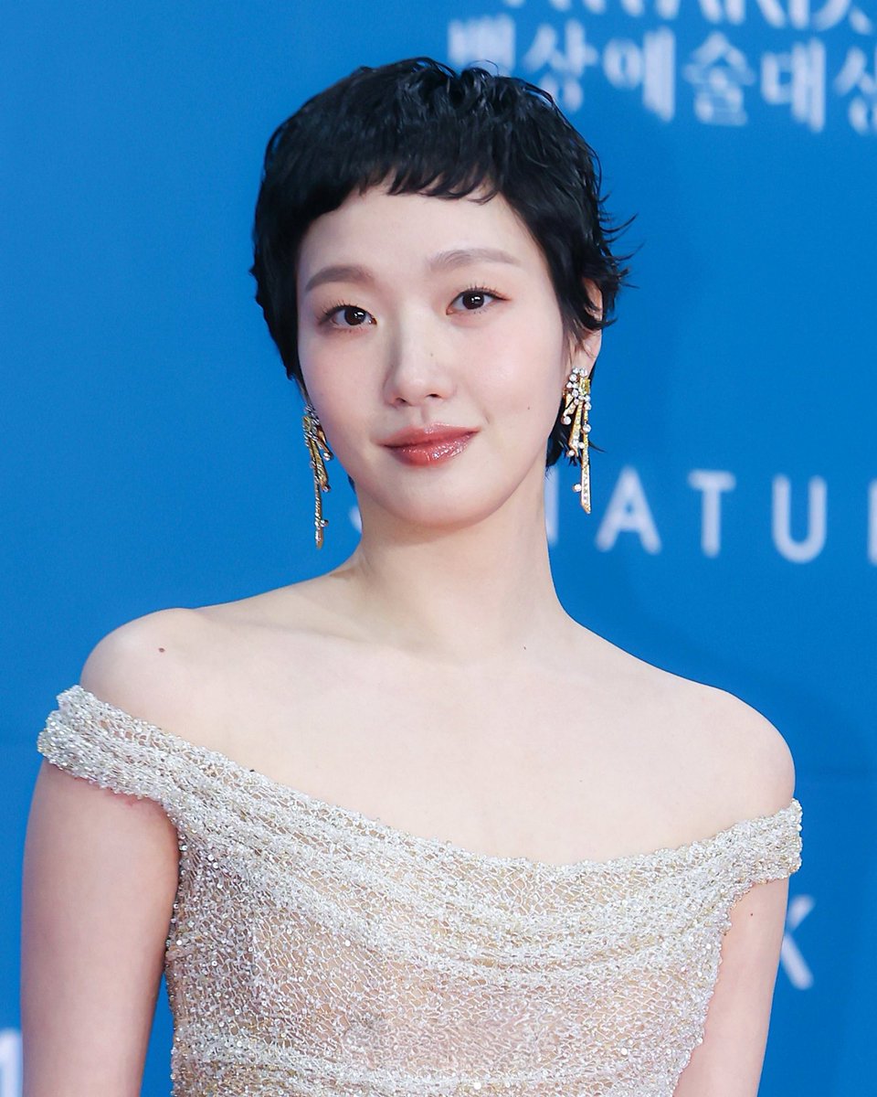 kimgoeunphofc's tweet photo. Aww, we’re still proud. We are always proud.😍😍

Congratulations on your Best Actress nomination for this year’s Baeksang, Ggone! 💖

-
#김고은 #KIMGOEUN https://t.co/56gAq1mrRb