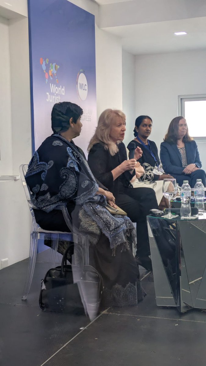 World Jurist Association (@worldjurist) on Twitter photo 🔴 Mesa de debate sobre los Avances en la justicia penal internacional: voces de diferentes actores.
<a href="/minoutavarezm/">Minou Tavárez Mirabal</a> #WorldLawCongress 🔴 Mesa de debate sobre los Avances en la justicia penal internacional: voces de diferentes actores.
<a href="/minoutavarezm/">Minou Tavárez Mirabal</a> #WorldLawCongress