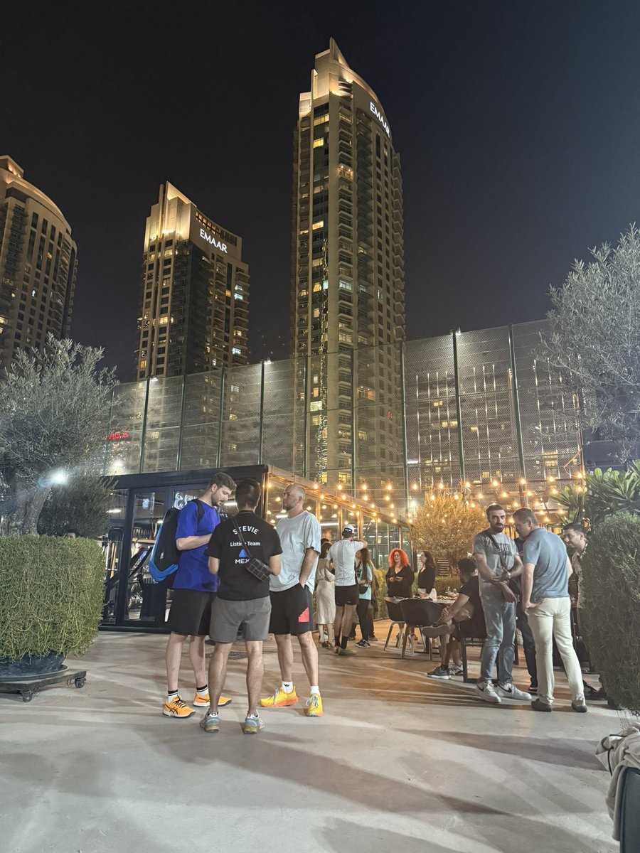 Charlereum's tweet photo. We’re so Backed ⚡️

Thanks everyone, this time event was cool

Finishing milestones and setting up new ones 

Stay with Backed https://t.co/iUy2iBpLRW