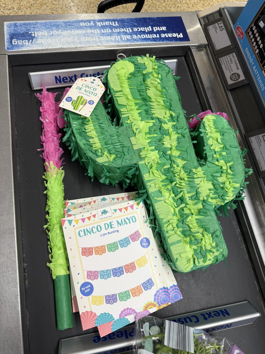 ๐ข๐น๐น๐ถ๐ฒ๐ ๐๐ (@olliemfl) on Twitter photo Another addition to the classroom from <a href="/AldiUK/">Aldi Stores UK</a>, love the papel picado.๐ต ๐ฒ๐ฝ Another addition to the classroom from <a href="/AldiUK/">Aldi Stores UK</a>, love the papel picado.๐ต ๐ฒ๐ฝ