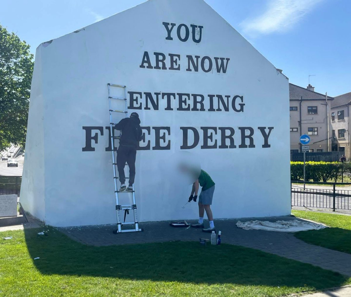 Unfortunately, the iconic Free Derry Wall was vandalised over the weekend  in a sectarian attack linked to the ongoing tensions in Derry City.  Thankfully our activists quickly restored it to its normal, image size:1200x1018