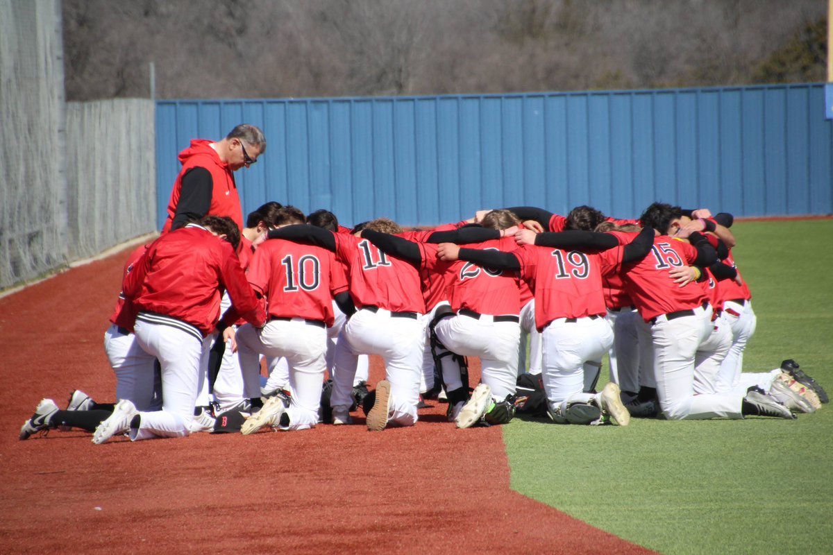 Cade McNeely (@cade1mcneely) on Twitter photo A great season with a great group of guys , wish the best to the seniors <a href="/ELK_Baseball/">Elk Baseball</a> A great season with a great group of guys , wish the best to the seniors <a href="/ELK_Baseball/">Elk Baseball</a>