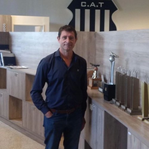 Hoy reunión con autoridades del Club 🚨

Hoy a las 18:30h Cavatorta va a hablar con hasta 2 referentes por filial.

Durante 90 minutos por Zoom se le va a poder hacer preguntas.