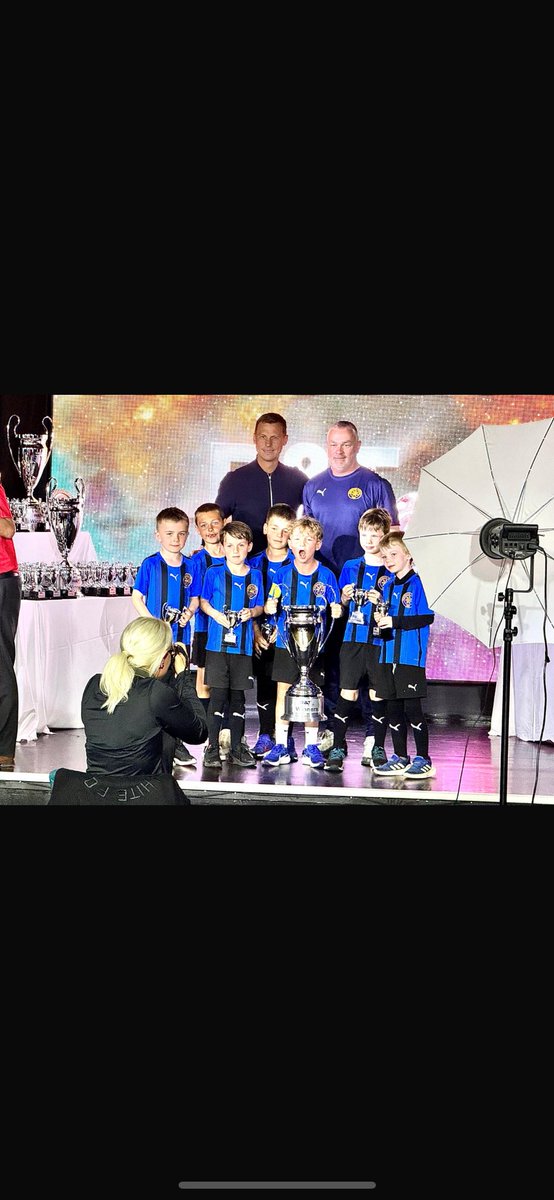 Well done to <a href="/SevenoaksTownFC/">Sevenoaks Town FC</a> u7s winning the u7 Woolacombe R&amp;T Football Tour. Was a brilliant weekend for all and a great way to end off the season. ⚽️🔵⚫️