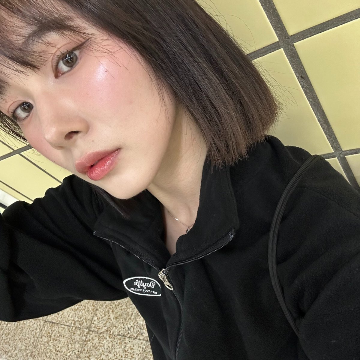 myabbl's tweet photo. [250505] 6:52PM KST 🩵 https://t.co/9zJC1EOUUZ