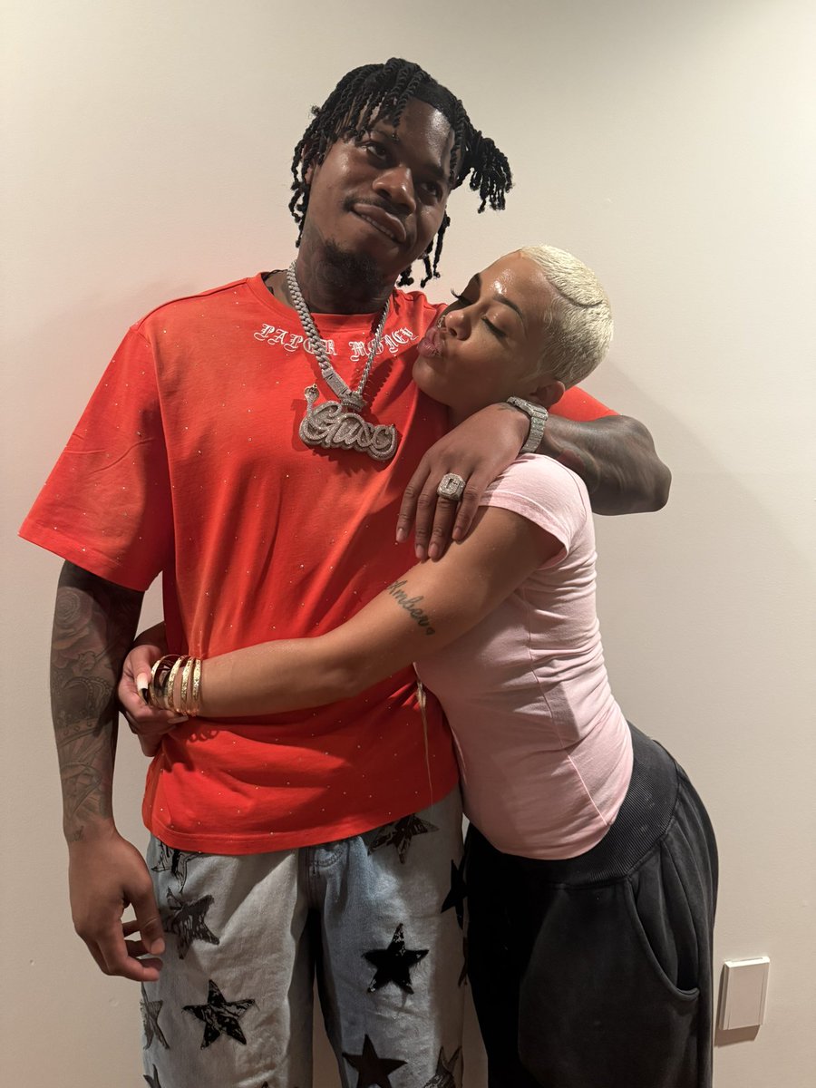 Neckatron tweet media