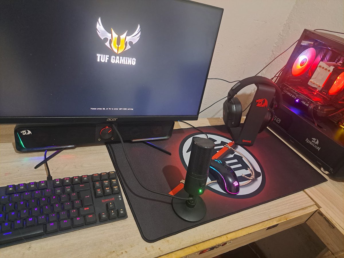 conkerstoned's tweet image. Yo stoners, your couch stream is live 🍀
Slide into kick.com/conkerstoned
We’re chillin, puffin, and vibin — come join the sesh 🌬️
#WeedTok #HighVibes #KickLive @KickStreaming