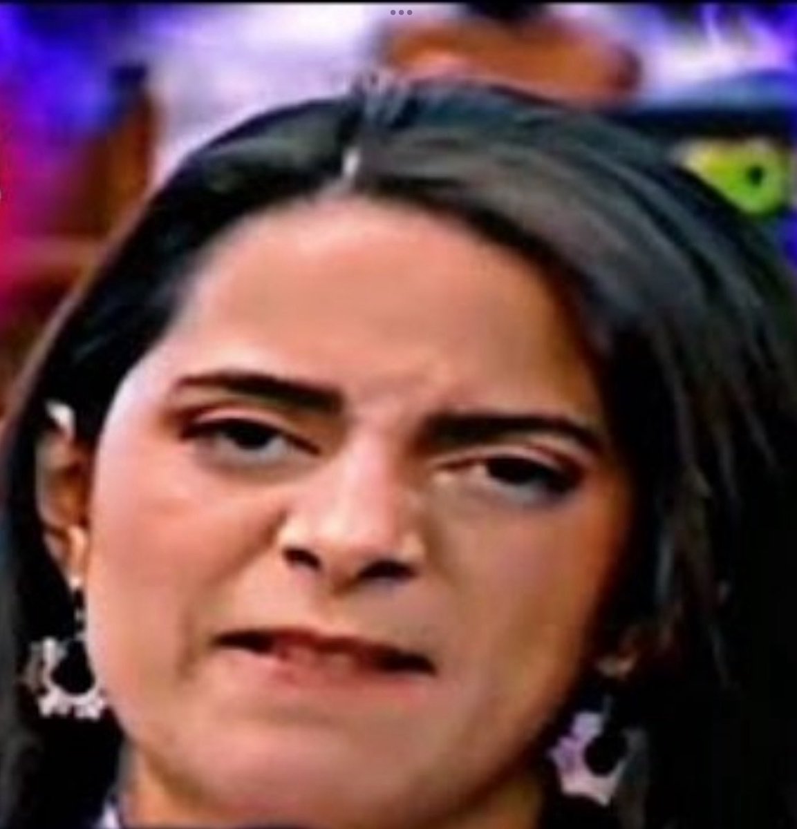 Walter Araujo y Toda la Verdad (@waraujo64) on Twitter photo La “Zopilota” …la votos de sangre 🩸 la <a href="/ClaudiaOrtizSV/">Claudia Ortiz</a> …defensora de mafiosos y criminales, defensora de pandilleros, defensora de buseros…tipa más anti pueblo 🤬… La “Zopilota” …la votos de sangre 🩸 la <a href="/ClaudiaOrtizSV/">Claudia Ortiz</a> …defensora de mafiosos y criminales, defensora de pandilleros, defensora de buseros…tipa más anti pueblo 🤬…