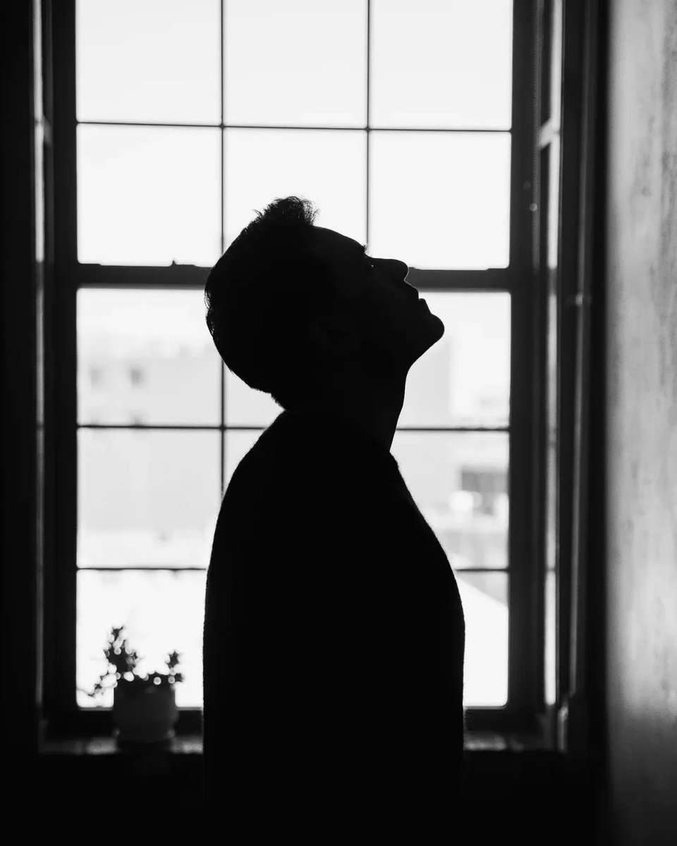 sonymusicmexico's tweet photo. Para todas esas personas que se fueron... y para las que quedaron sufriendo su partida... les dedicamos esta hermosa canción🎶
¿Quién lo hará? de @_CarlosRivera, ya disponible: https://t.co/vfOigi9j3T https://t.co/PWrdDYmmk3