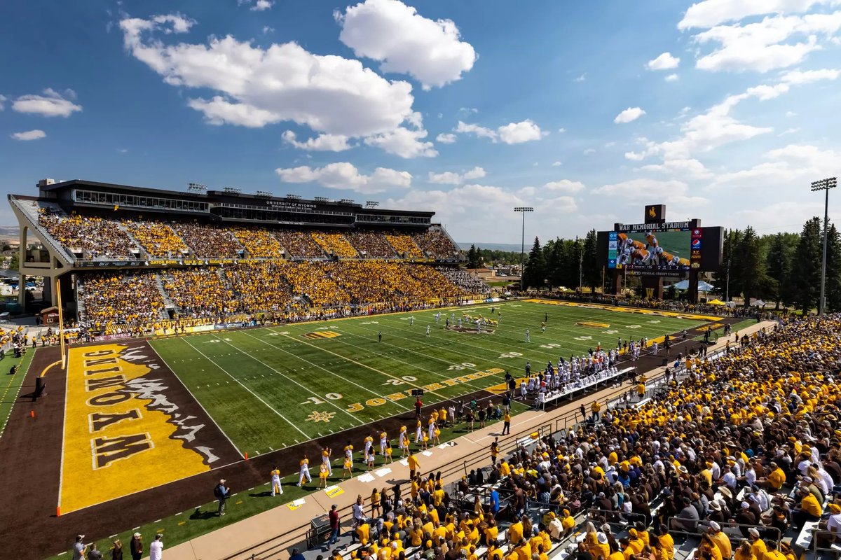 Lane Wasinger (@lanewasinger) on Twitter photo Great conversation with <a href="/CoachBHen/">Brian Hendricks</a> from <a href="/wyo_football/">Wyoming Cowboy Football</a> today! Thanks for stopping by the office. Great conversation with <a href="/CoachBHen/">Brian Hendricks</a> from <a href="/wyo_football/">Wyoming Cowboy Football</a> today! Thanks for stopping by the office.