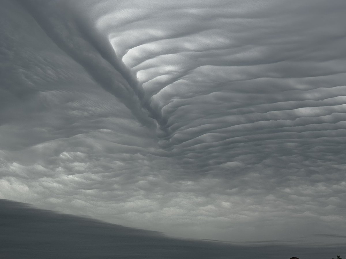 Mike Hanson tweet media