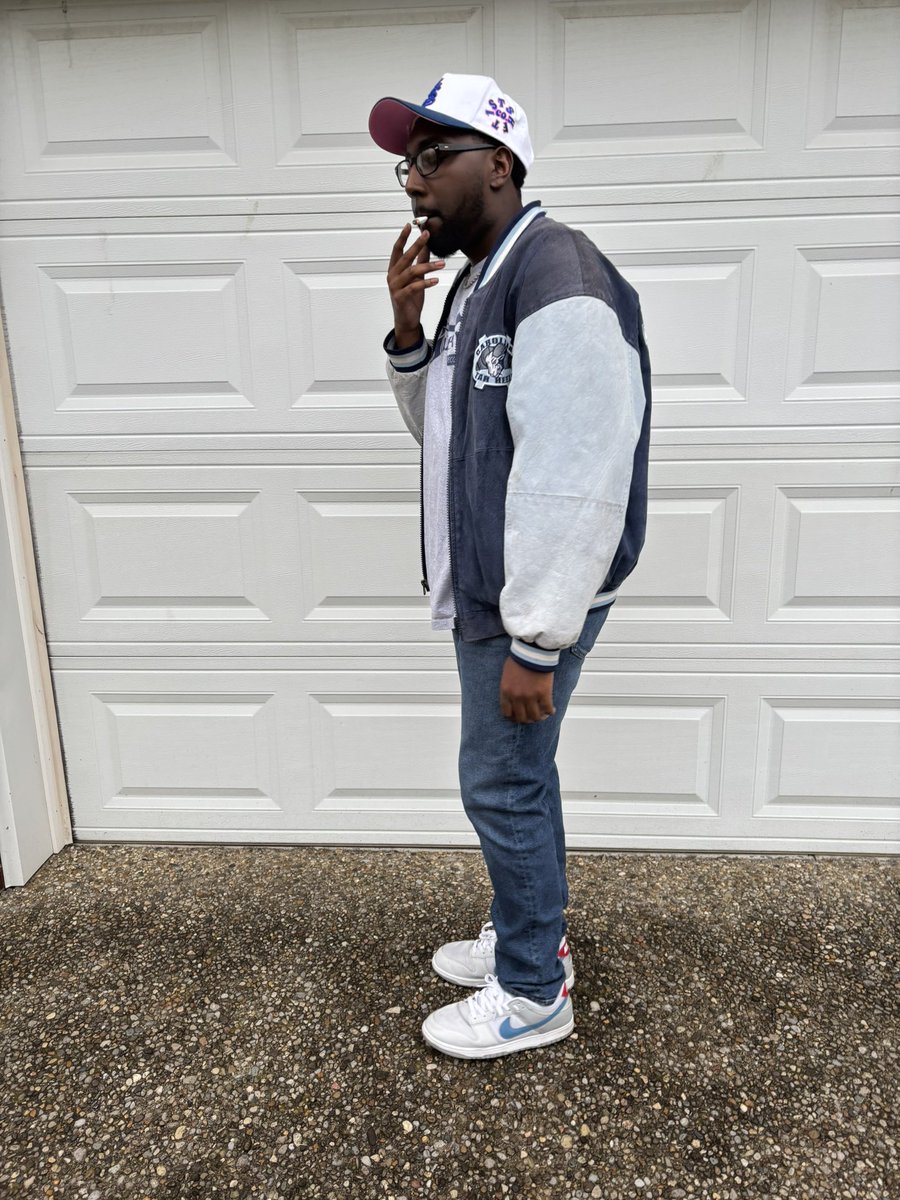 MAILSKI 🏀🐗 tweet media