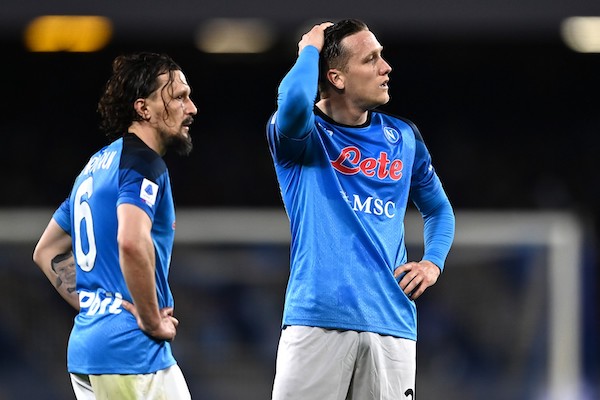 il Napolista (@napolista) on Twitter photo Le penultime lettere di Mario Rui / Mi ha scritto Zielinski, secondo me sotto sotto tifa Napoli
Ero in tribuna a Lecce. Dopo mi Γ¨ arrivato un whatsapp: Β«Chi vuoi prendere in giro, Mario, ti ho visto. Ti abbiamo visto tuttiΒ». Era Meret <a href="/giannimontieri/">gianni montieri</a>
ilnapolista.it/2025/05/le-pen⦠Le penultime lettere di Mario Rui / Mi ha scritto Zielinski, secondo me sotto sotto tifa Napoli
Ero in tribuna a Lecce. Dopo mi Γ¨ arrivato un whatsapp: Β«Chi vuoi prendere in giro, Mario, ti ho visto. Ti abbiamo visto tuttiΒ». Era Meret <a href="/giannimontieri/">gianni montieri</a>
ilnapolista.it/2025/05/le-penβ¦