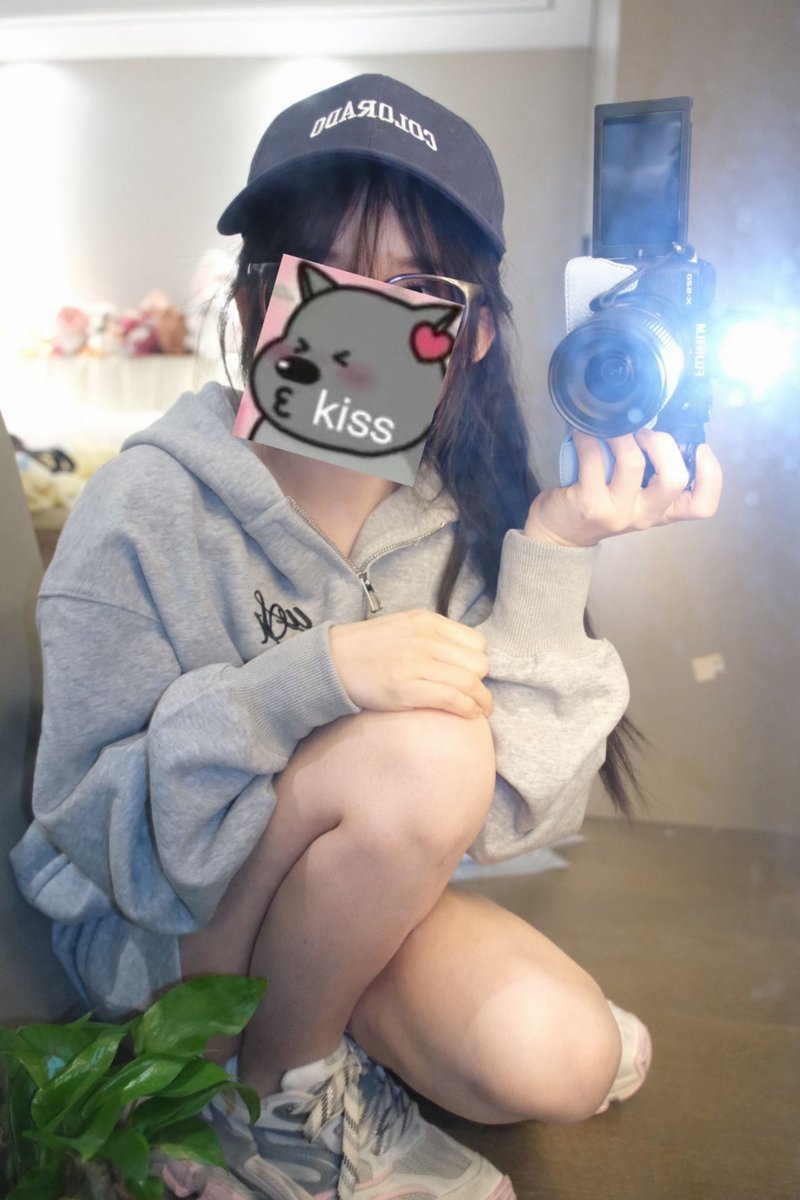#上海
甜美可爱小萝莉
身高144/74 b 反差眼镜妹小萝莉小只甜妹～可爱活泼女友感十足～！
Q：1838738741
V：beizhe16
✈️:https://t.co/XGBWQiEirp https://t.co/V7A5Ip7a4i
