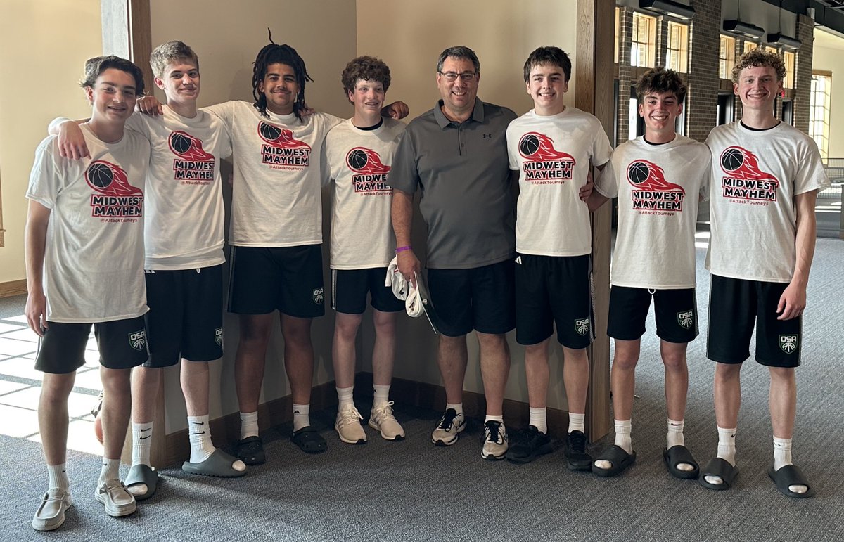 CHAMPIONS! 🥇

OSA 16U Elite Morrison goes 4-0 in Waukee this weekend and brings home 1st place! Great job fellas! Way to represent! #OSAHoops