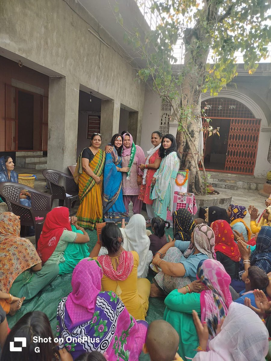 richasinghRLD's tweet photo. “नारी नवोदय अभियान” के अंतर्गत ग्राम डालमपुर में आयोजित “महिला उद्यमी सम्मेलन एवं चौधरी अजीत सिंह स्मृति दिवस”
श्रीमती ऋचा सिंह, राष्ट्रीय महासचिव (खेल प्रकोष्ठ), RLD के नेतृत्व में महिलाओं ने दिखाया आत्मबल और नेतृत्व।
#RLD #NariNavodayaAbhiyan #MahilaShakti #RichaSingh https://t.co/StJxnwVfu5