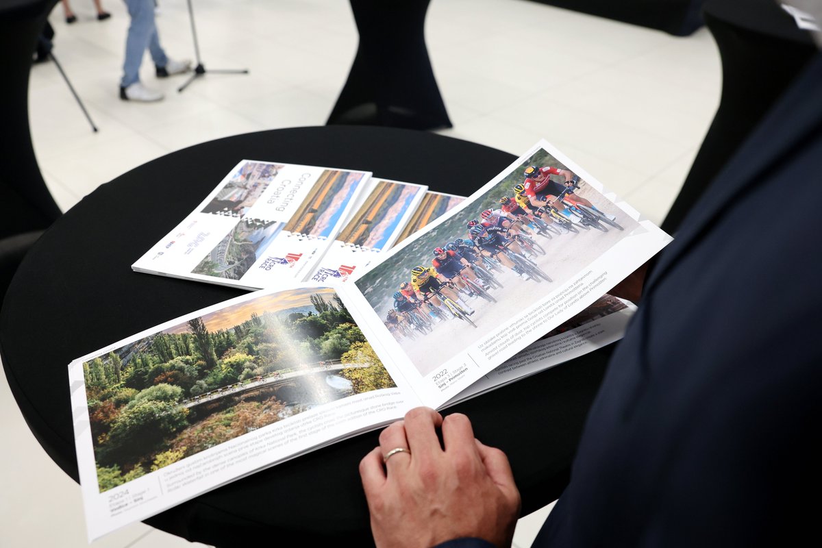 "Connecting Croatia" 🚴🇭🇷

To mark 10 years of the iconic CRO Race, a photo exhibition has been opened at Zagreb Airport – showcasing moments of adrenaline, landscapes &amp; culture.

📍 In the arrivals area, welcoming travelers from their first step.