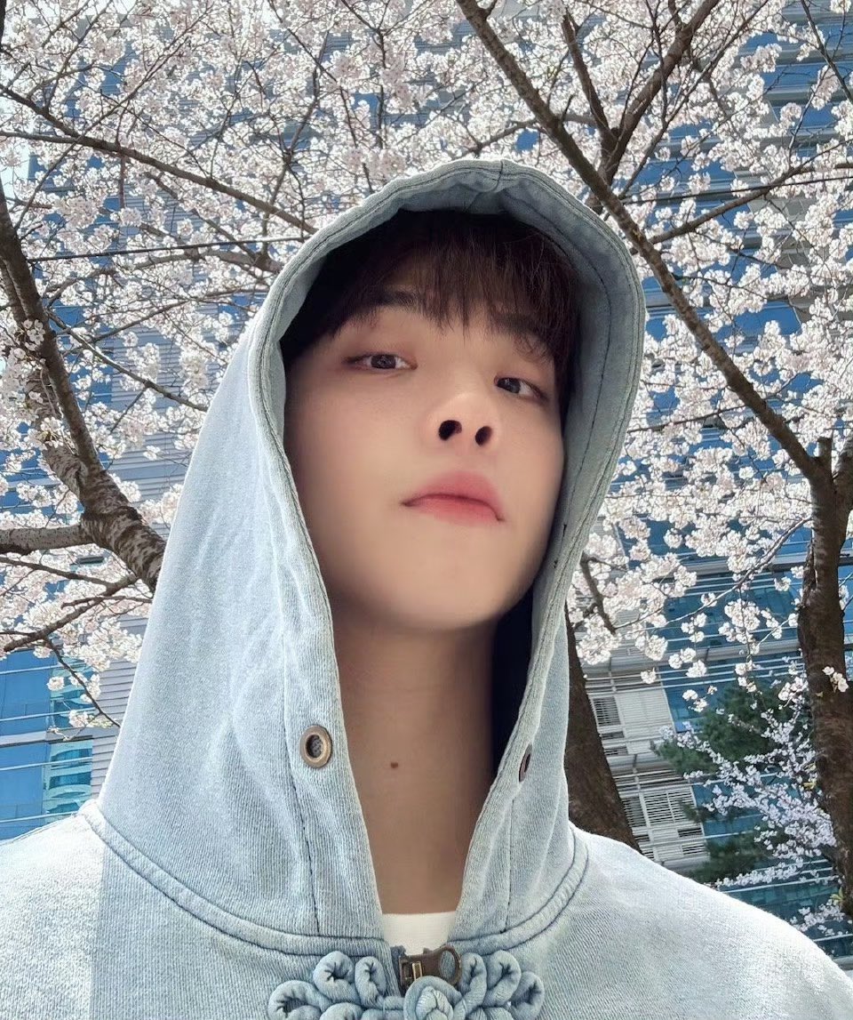 가니디 생일 축하해 이번에도 너의 생일을 챙길 수 있어 너무 행복하다 더 오래오래 챙길 수 있었으면 좋겠어 꼭 행복한 생일 보내야해💙