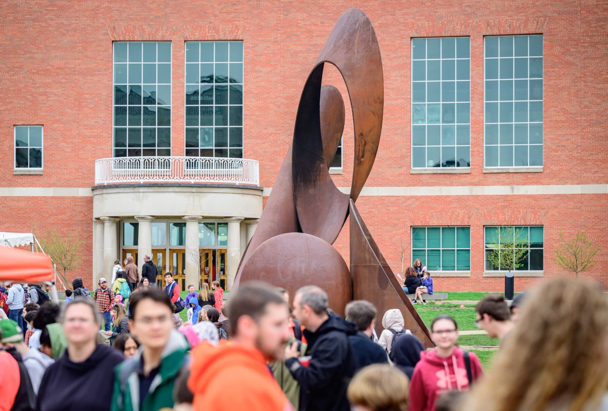 📚 Learn from expert faculty and connect with a vibrant learning community—all without compromising your schedule. Discover the flexibility of #ILLINOIS online programs and achieve your goals your way! 🌟

▶️ online.illinois.edu