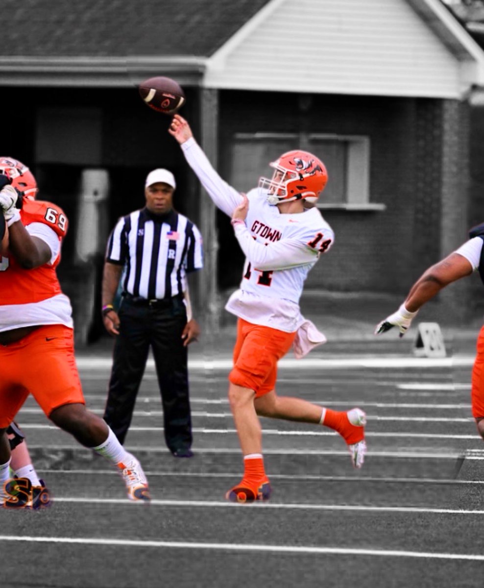 Championships aren’t won in September—they’re earned in Spring. Put in the work now, and the rewards will come! 🟠⚫️🐅#TigerPride #QBLife #SpringCamp #HardWorkPaysOff