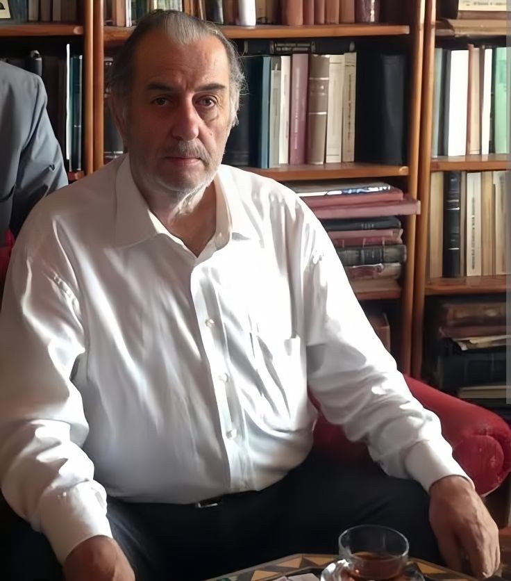 Vefatının sene-i devriyesinde rahmetle, minnetle yâd ediyoruz... Mekânı cennet, makamı âlî olsun.