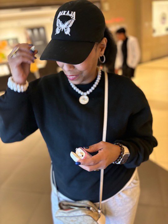 dakajajewelry's tweet image. Real Over Prefect

I don’t aim to be perfect I aim to be real, original, and true to my style.

#RealNotPerfect #AuthenticVibes #UniqueStyle #StayTrue #DaKaJaStyle #OriginalEnergy #SelfExpression #BoldAndReal #OneOfAKindLook #StyleWithoutLimits #PoeticStyle #RawAndReal #Edgy