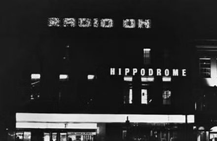Join us for RADIO ON - Thur 29 May : 6.3Opm   
In 1970s Britain, a man drives from London to Bristol to investigate his brother’s death — but the journey becomes a surreal road trip shaped by the people he meets along the way.
🎟️ FREE eventbrite.co.uk #Southend
 #Film