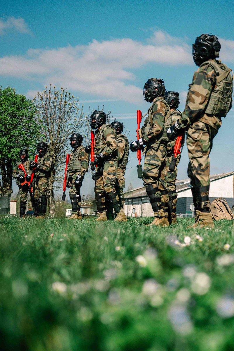 Gérer le stress, garder le contrôle, repousser ses limites : des notions essentielles que nous travaillons lors des formations C4 !

#C4 #combat