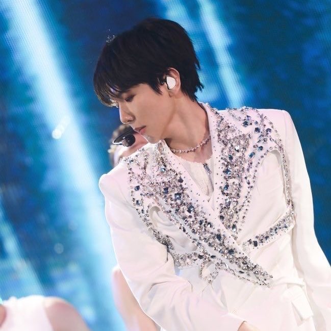 بکهیون بدنیا اومد تا هیچکس برای استن کردن آیدل موردعلاقش دست از کمالگرا بودن نکشه، به معنای واقعی 10 از 10 ❤️‍🔥

Happy Baekhyun day 
#큥일파티_참석완료
#HappyBaekhyunDay 
#WithBaekhyunInReverie
<a href="/B_hundred_Hyun/">Baekhyun_EXO</a>